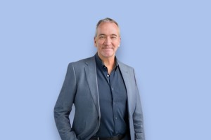 Dr Colin Helm