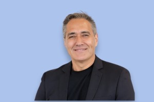 Dr Mark Morunga