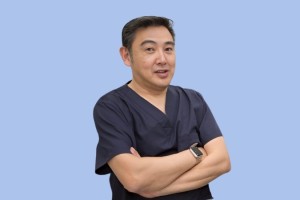 Dr Thomas Doo
